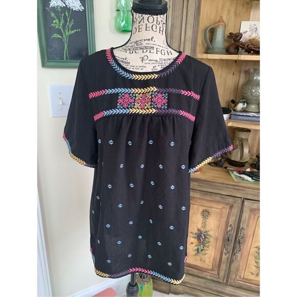 Palogram Black Embroidered Top NWT - Picture 7 of 7